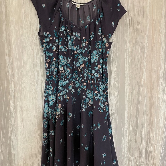 Floral Spring Dress - Picture 2 of 3